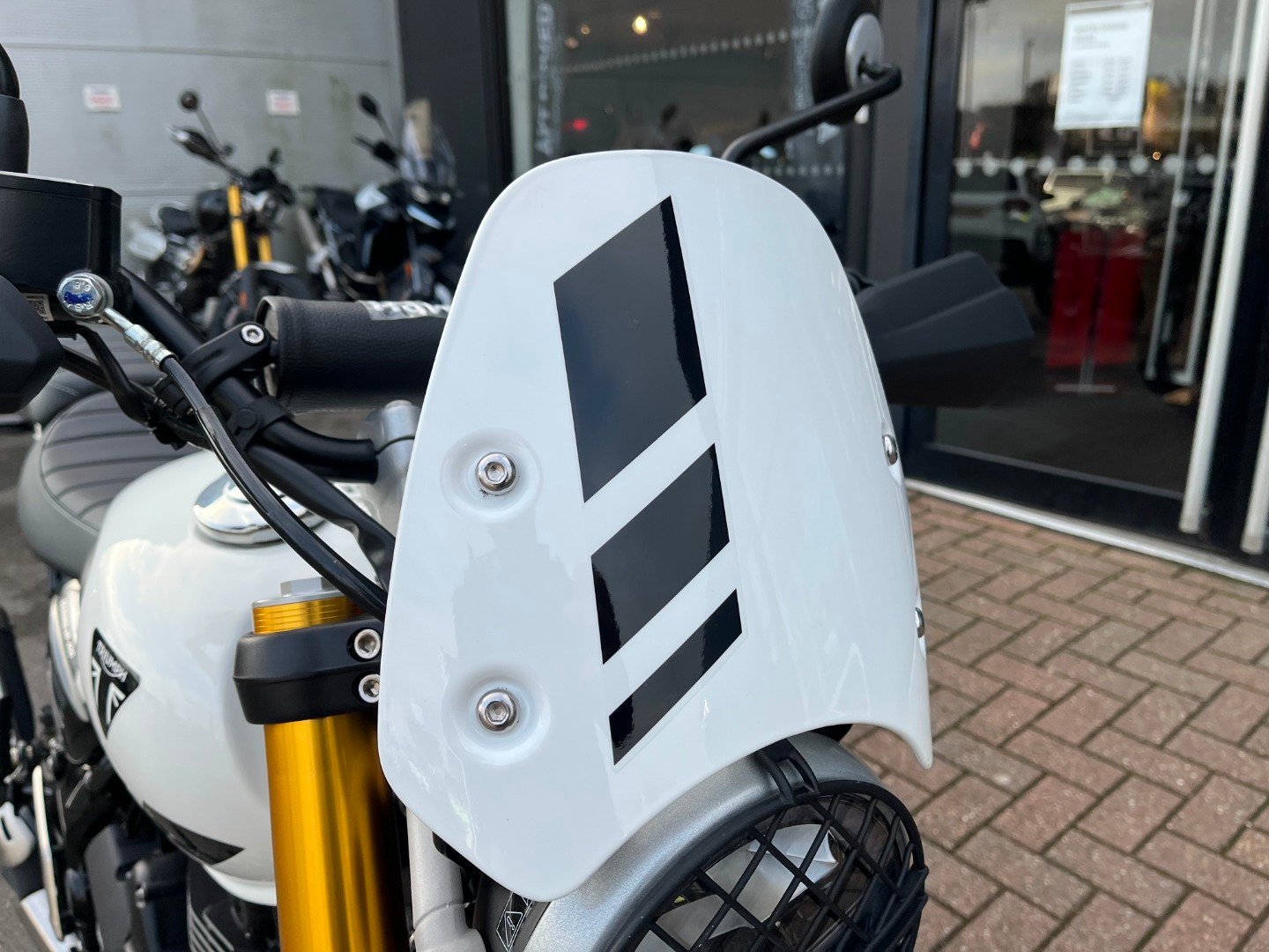 Triumph SCRAMBLER 400 XC