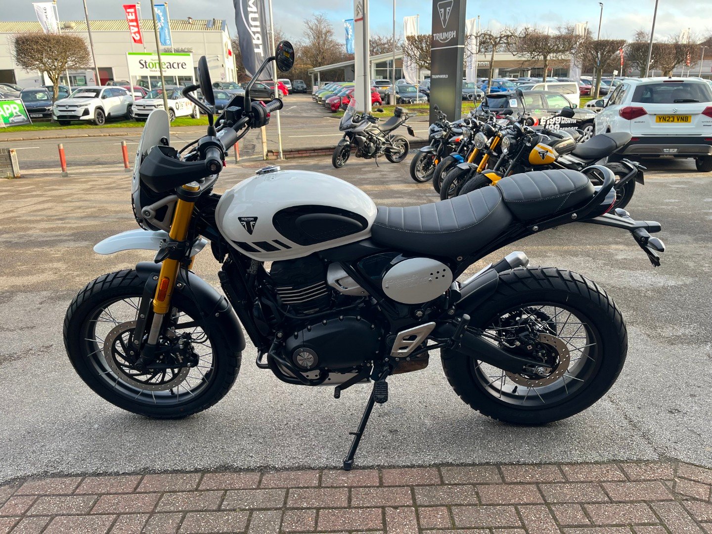 Triumph SCRAMBLER 400 XC