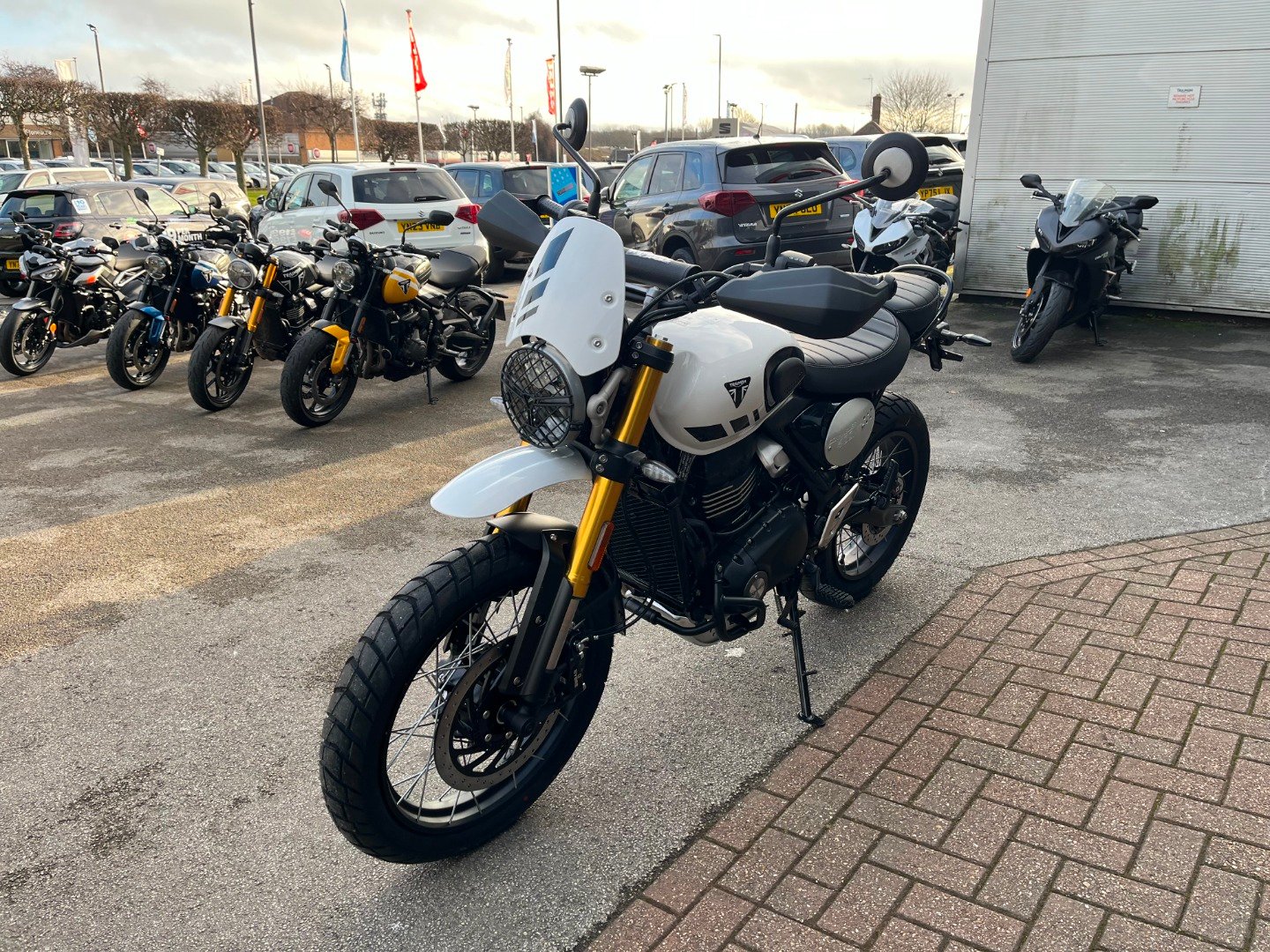 Triumph SCRAMBLER 400 XC