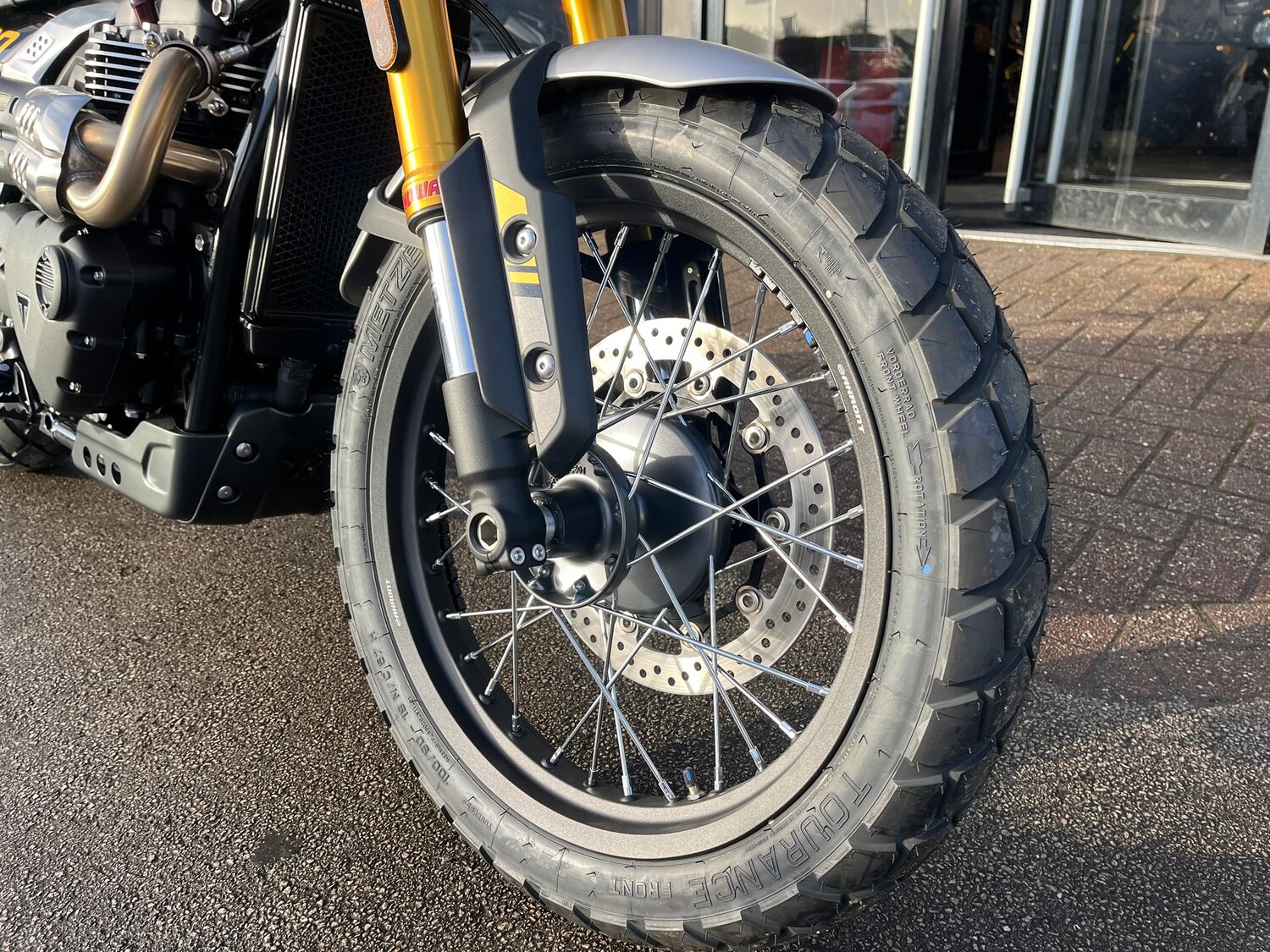 Triumph SCRAMBLER 900