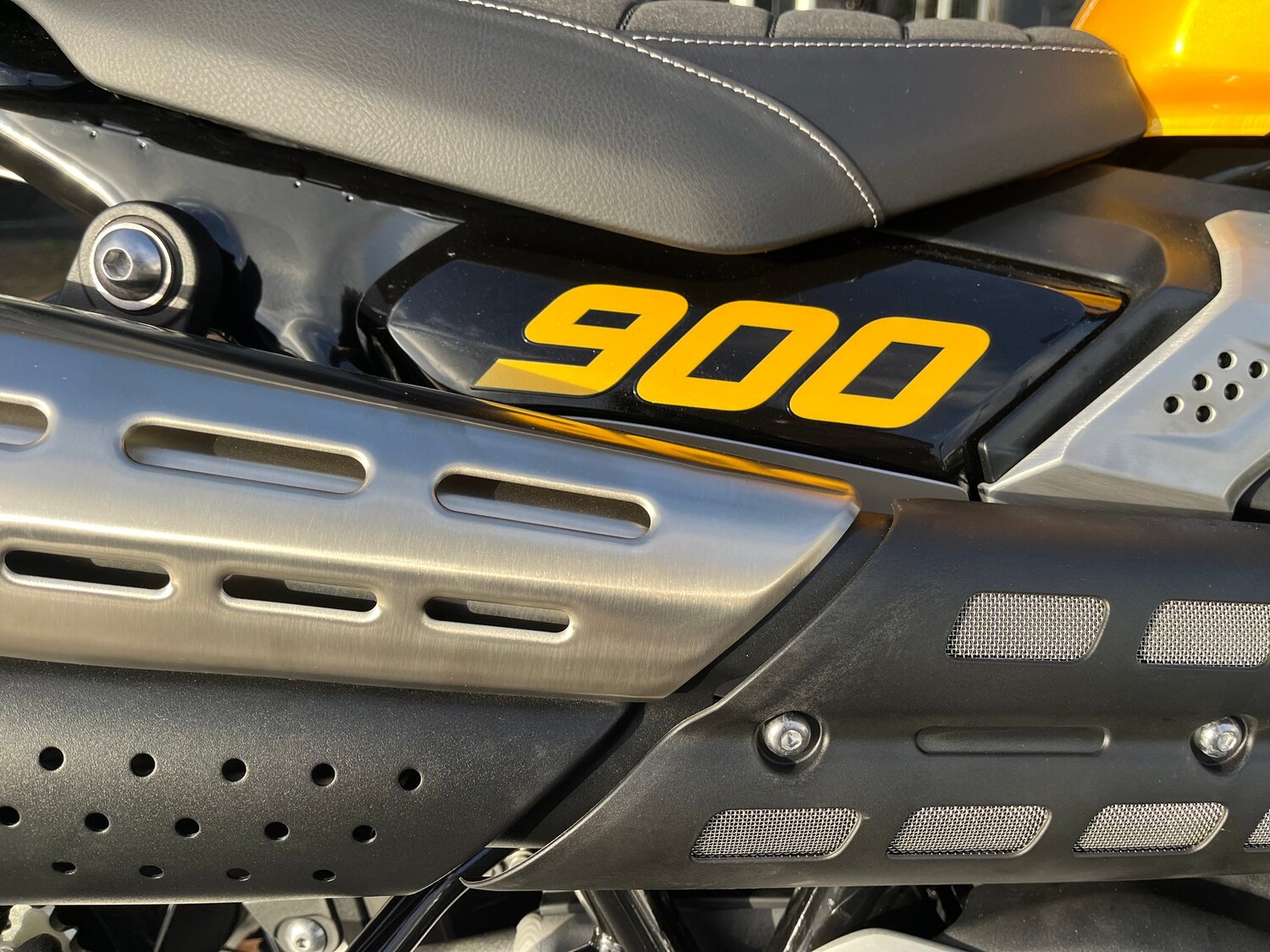 Triumph SCRAMBLER 900