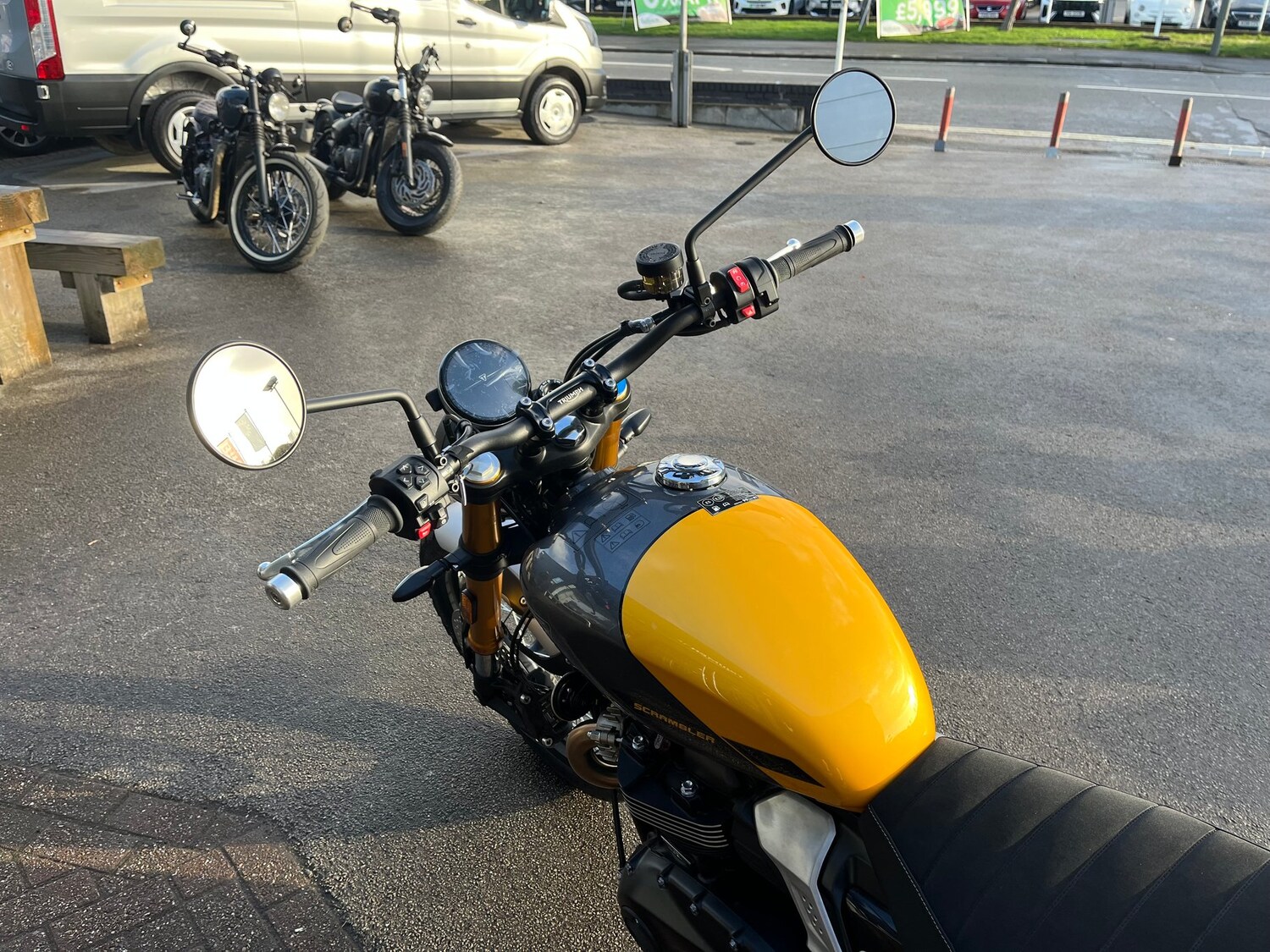 Triumph SCRAMBLER 900