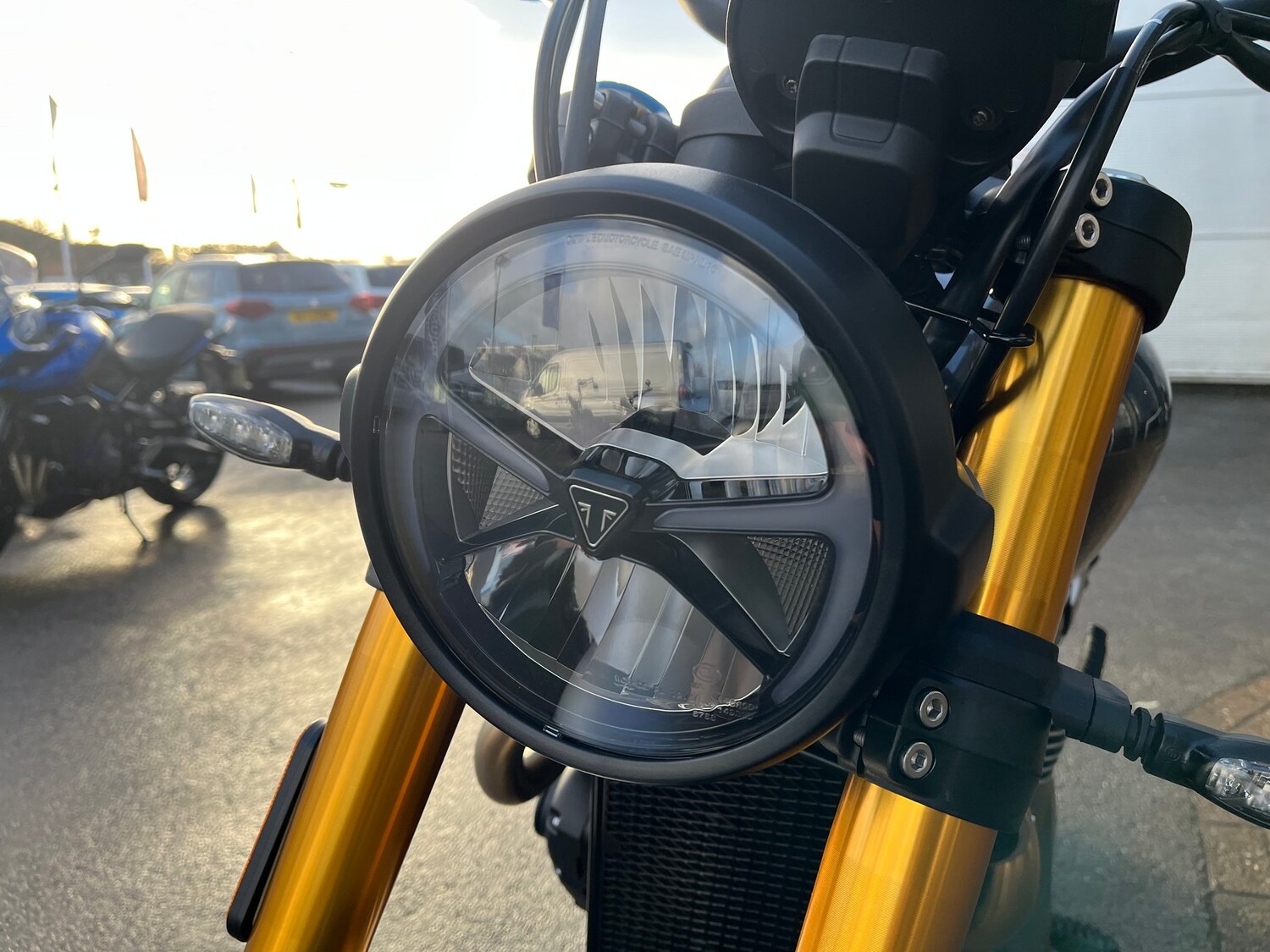 Triumph SCRAMBLER 900