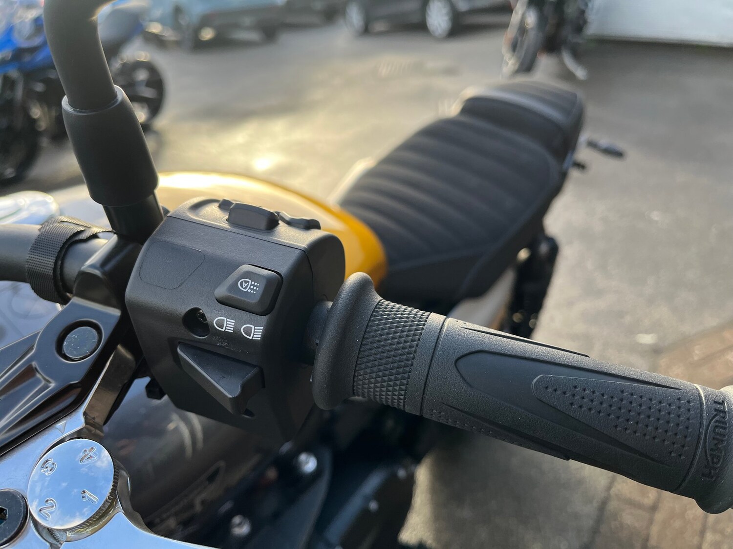 Triumph SCRAMBLER 900