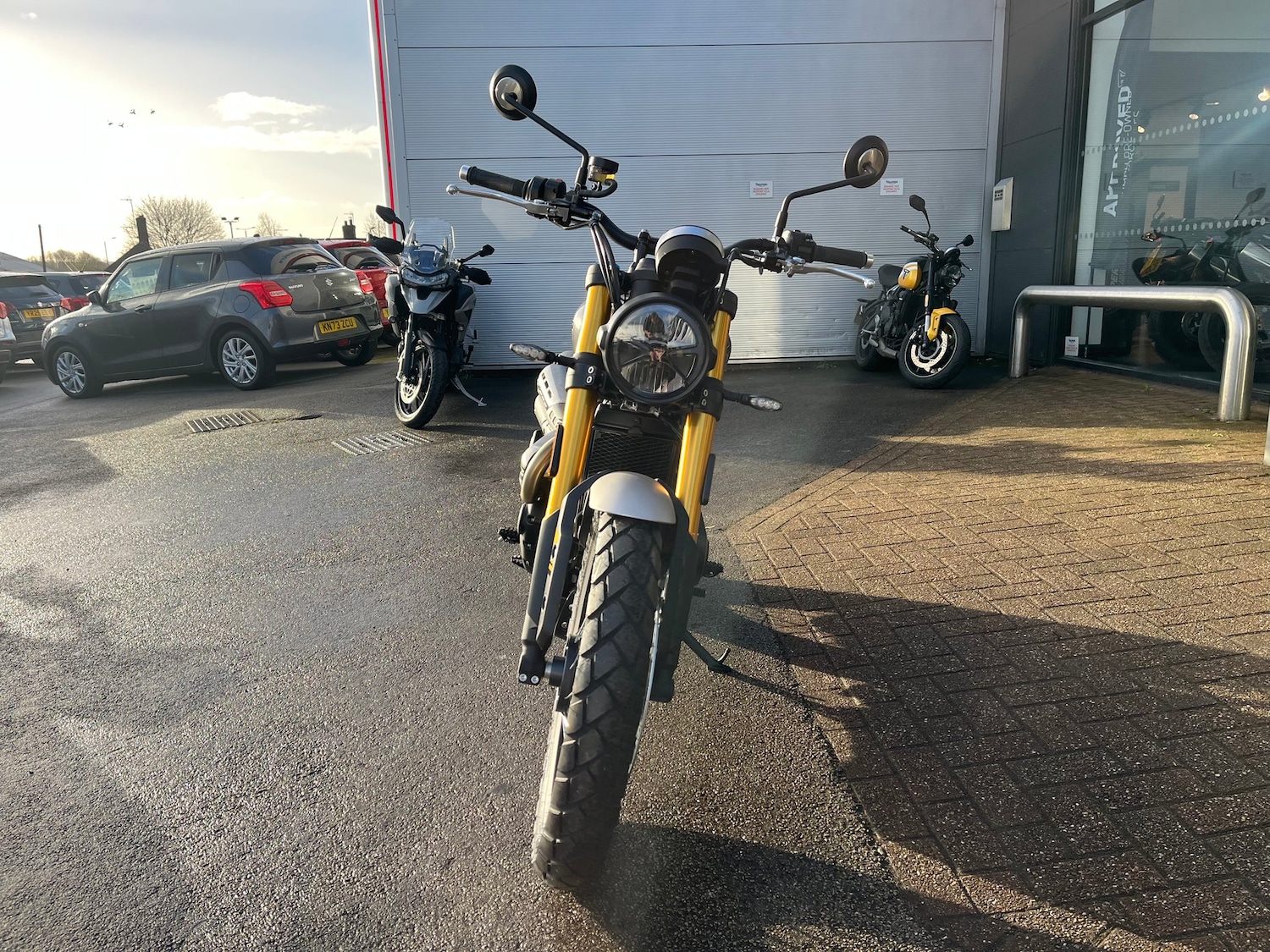 Triumph SCRAMBLER 900