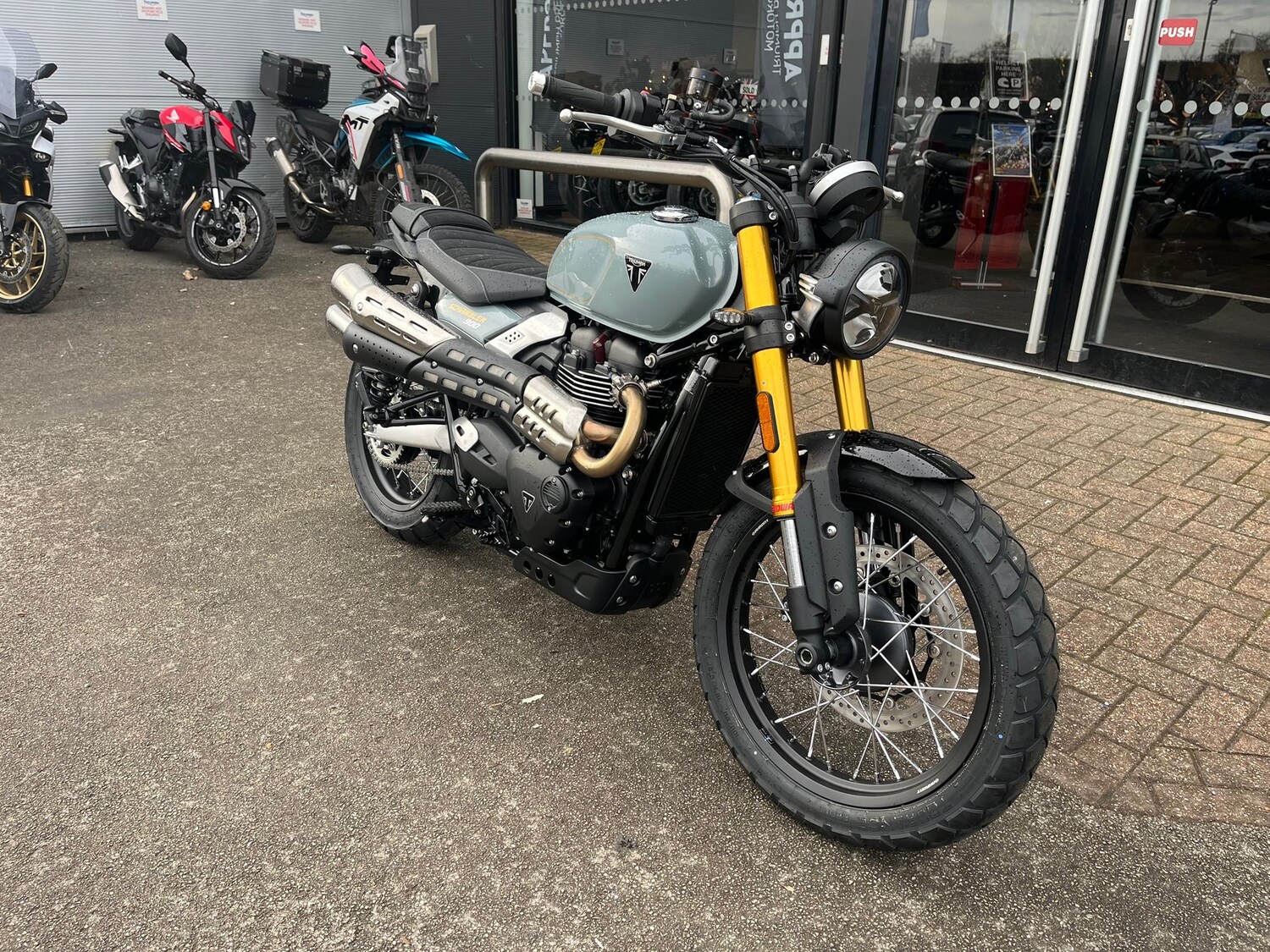 Triumph SCRAMBLER 900