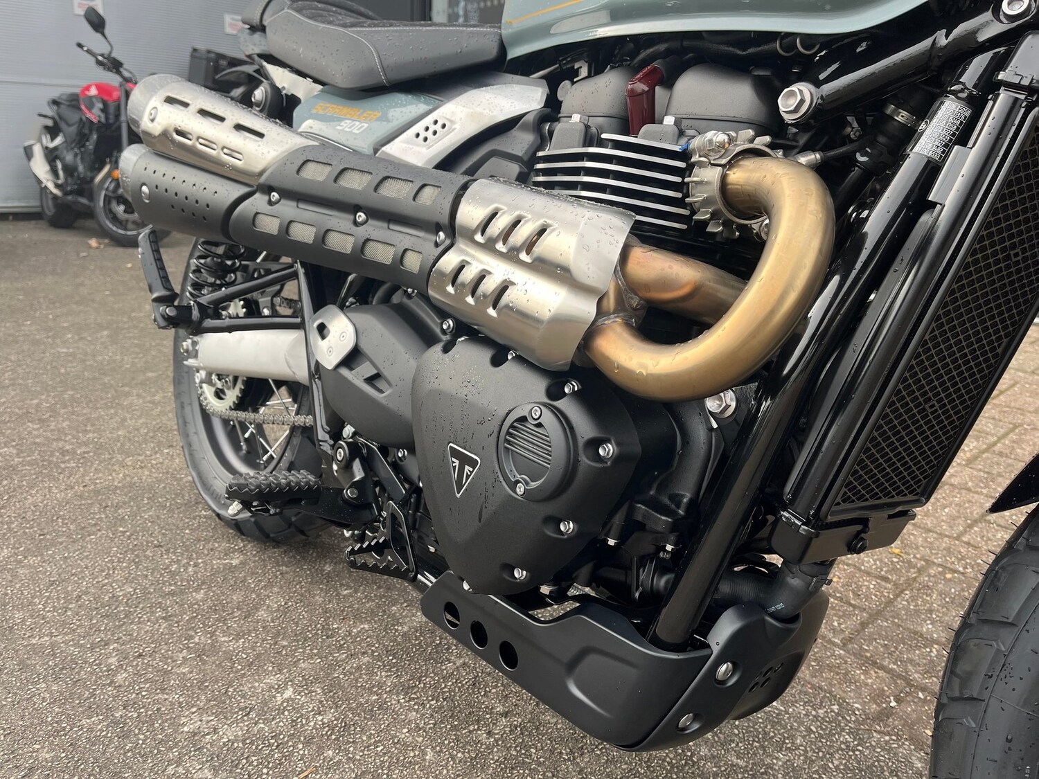 Triumph SCRAMBLER 900