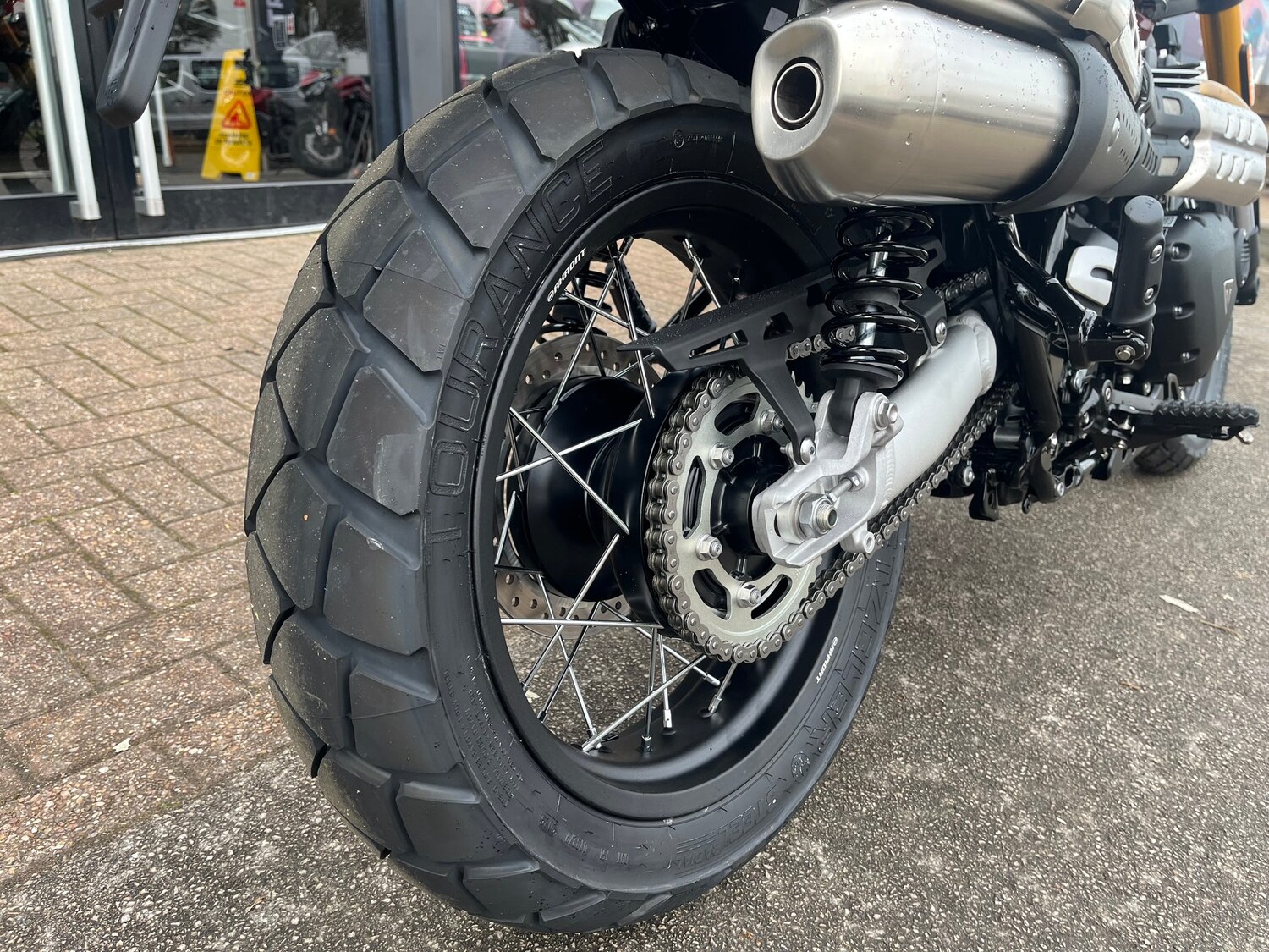 Triumph SCRAMBLER 900