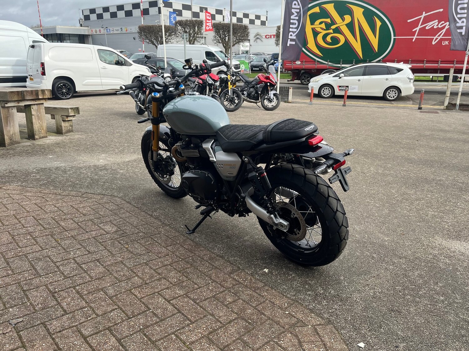 Triumph SCRAMBLER 900