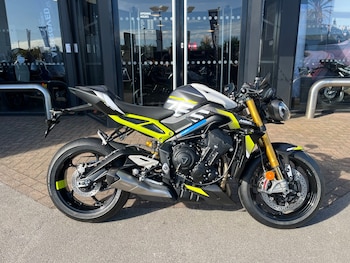 Used Triumph STREET TRIPLE 765 MOTO2™ EDITION undefined for sale - bike-78317358: Photo