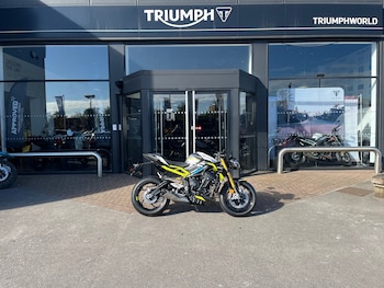 Used Triumph STREET TRIPLE 765 MOTO2™ EDITION undefined for sale - bike-78317358: Photo