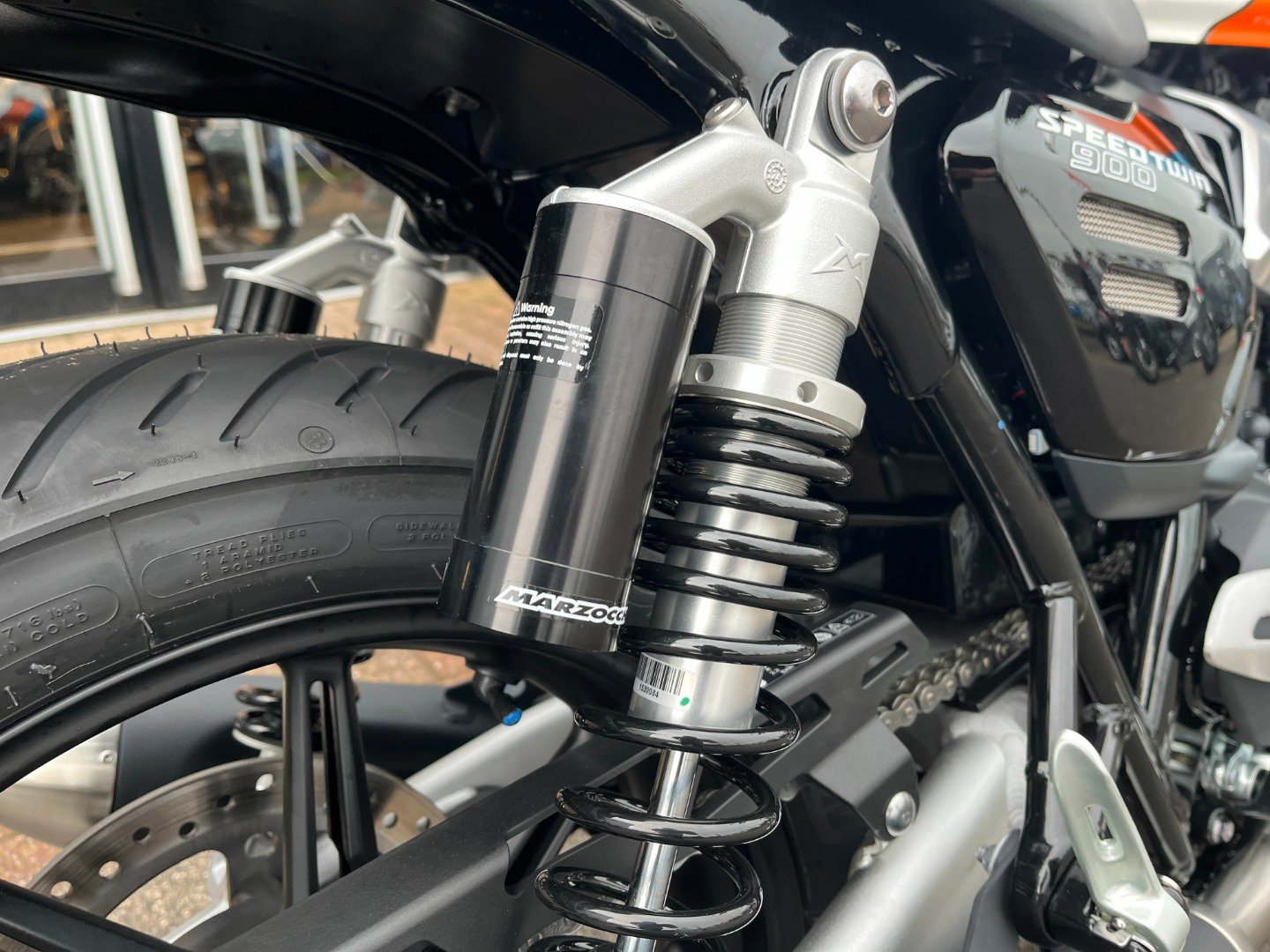 Triumph SPEED TWIN 900