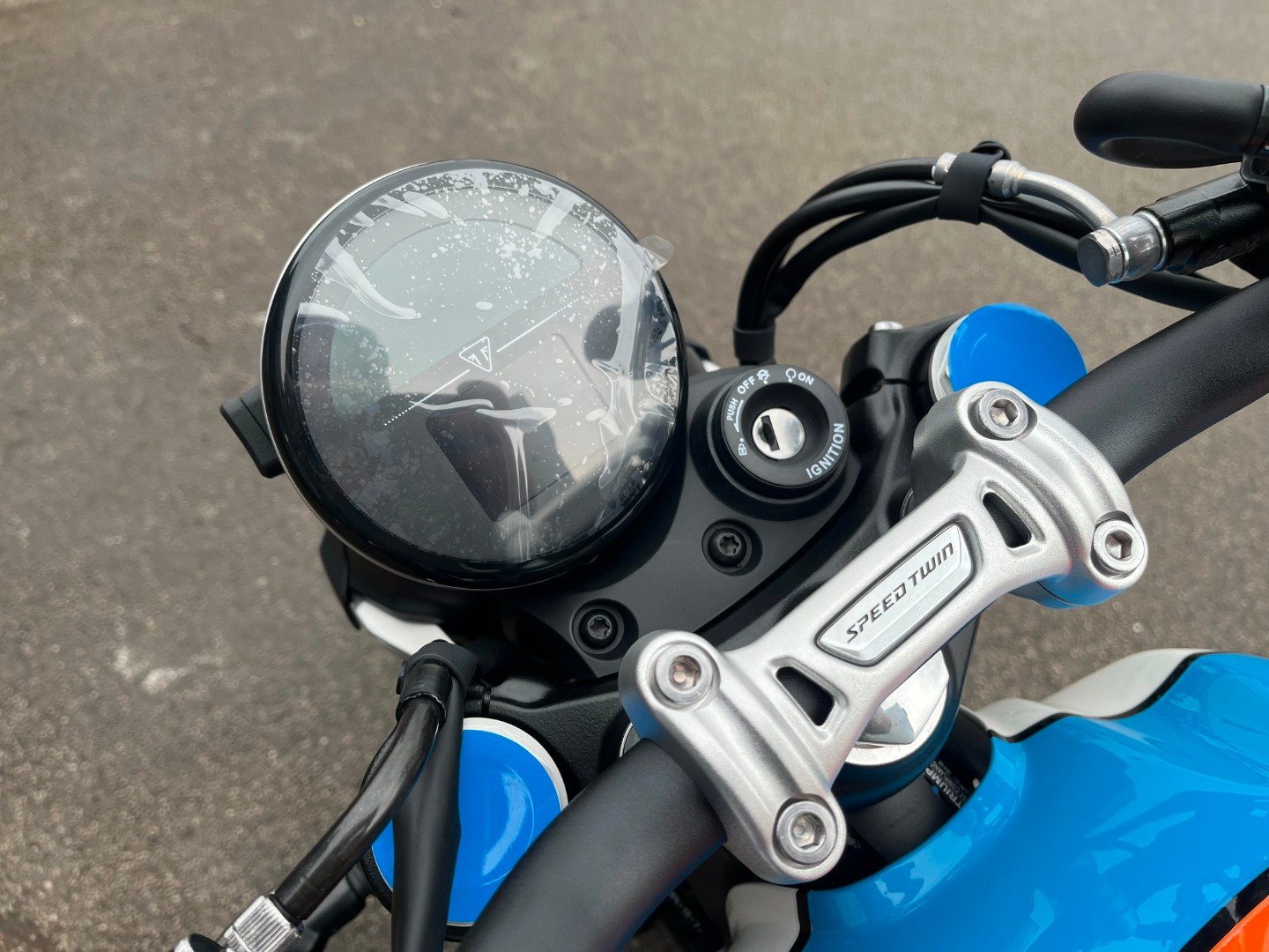 Triumph SPEED TWIN 900