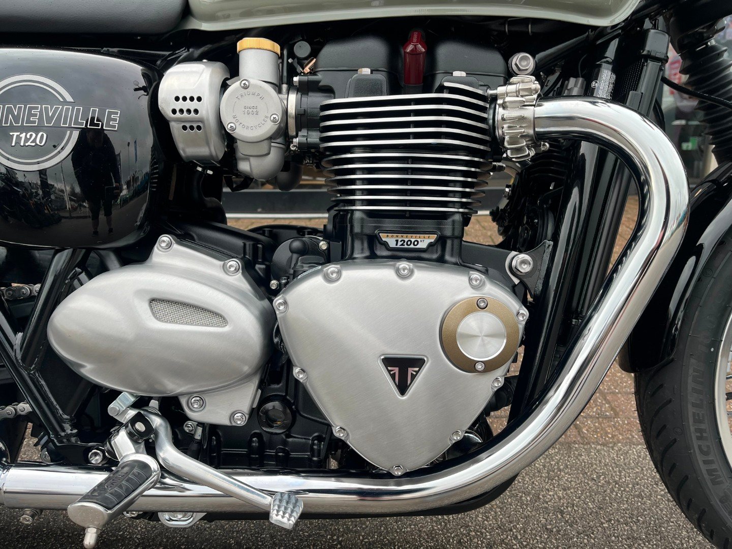 Triumph BONNEVILLE T120