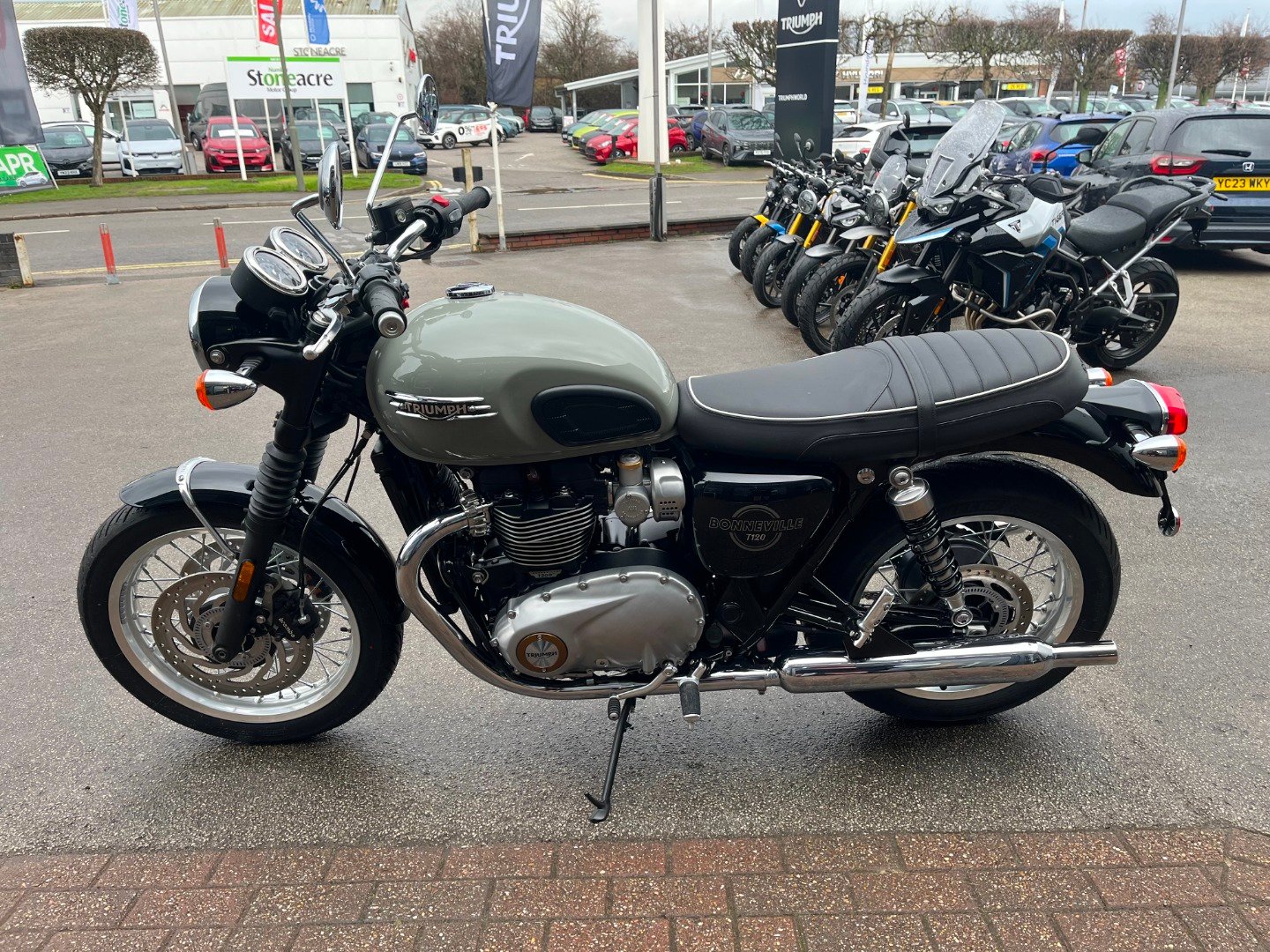 Triumph BONNEVILLE T120