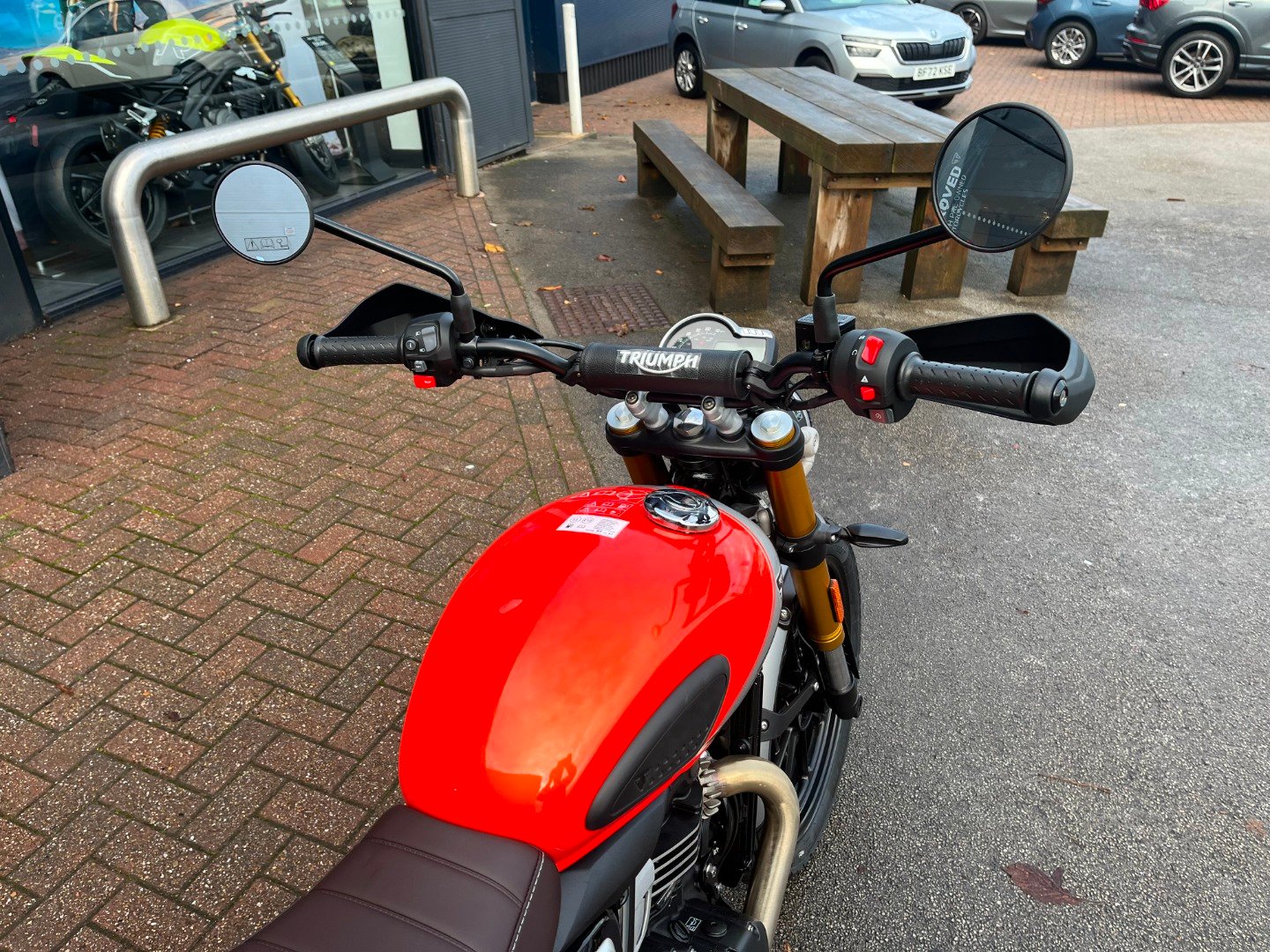 Triumph SCRAMBLER 400 X
