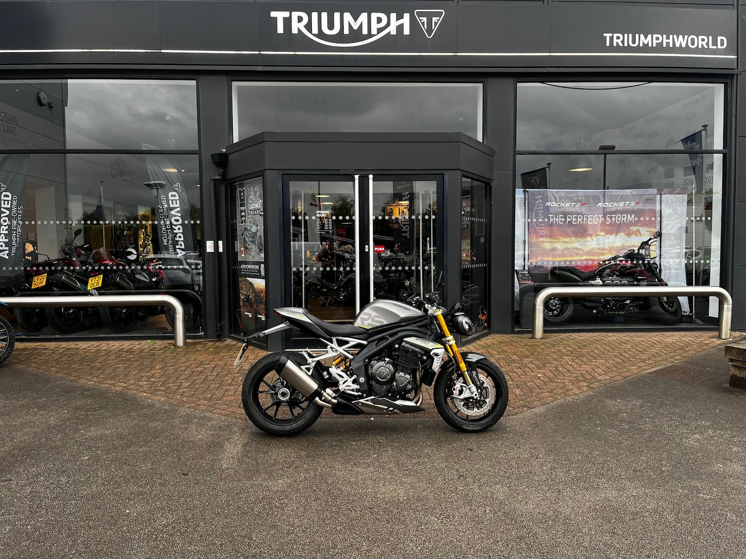 Used Triumph SPEED 2022 for sale - 78683477: Photo 2