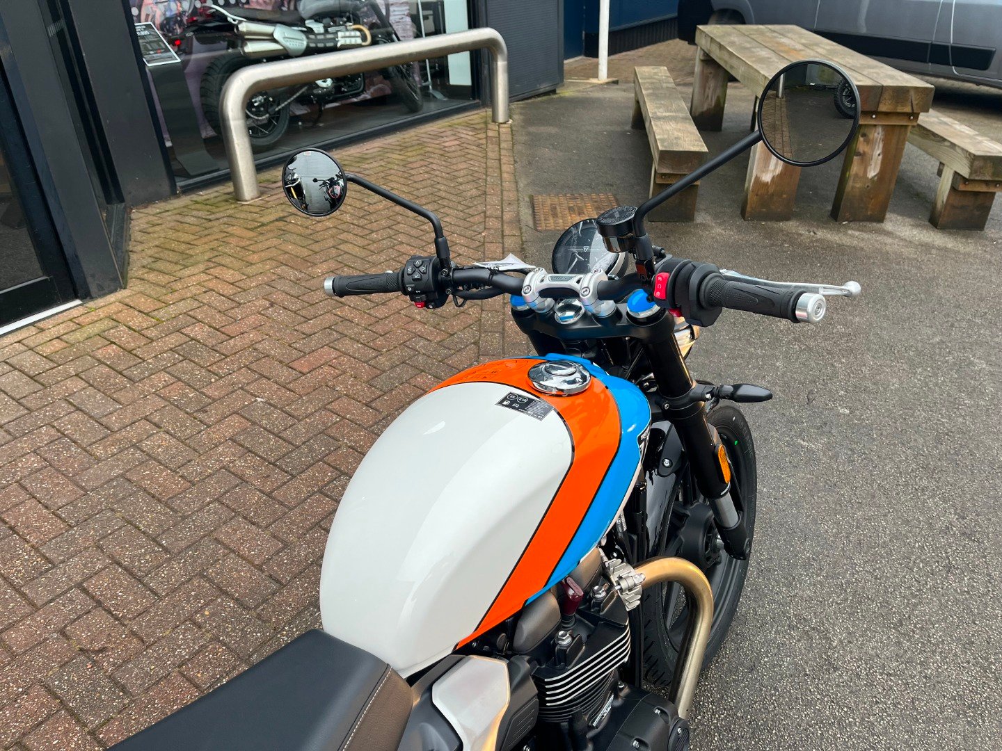 Triumph SPEED TWIN 900