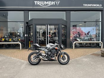 Used Triumph STREET 2026 for sale - bike-79845889: Photo