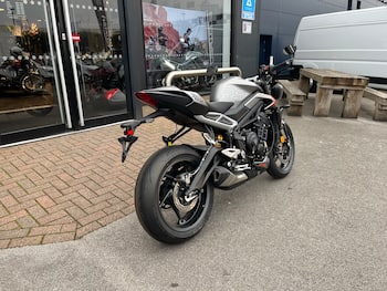 Used Triumph STREET 2026 for sale - bike-79845889: Photo