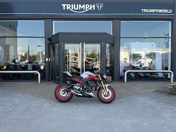 Used Triumph STREET TRIPLE 765 RX undefined for sale - bike-78202300: Photo