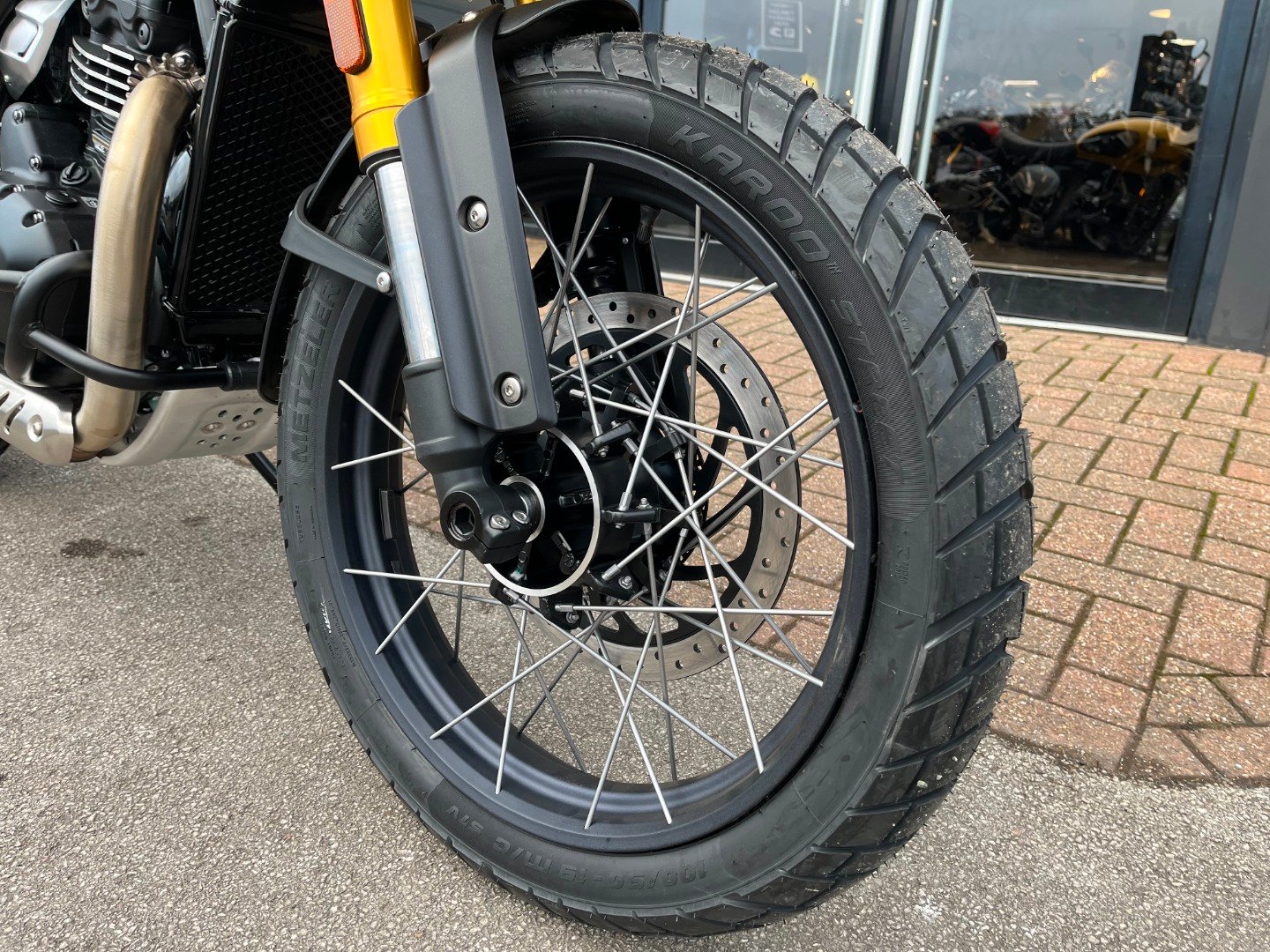 Triumph SCRAMBLER 400 XC