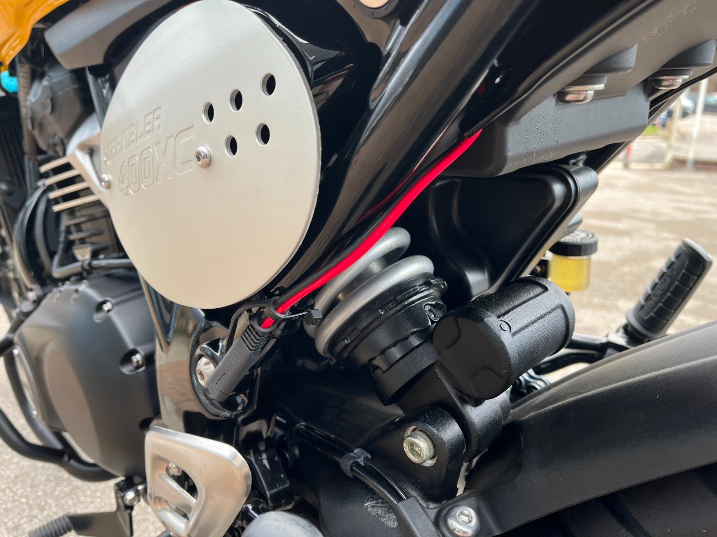 Triumph SCRAMBLER 400 XC