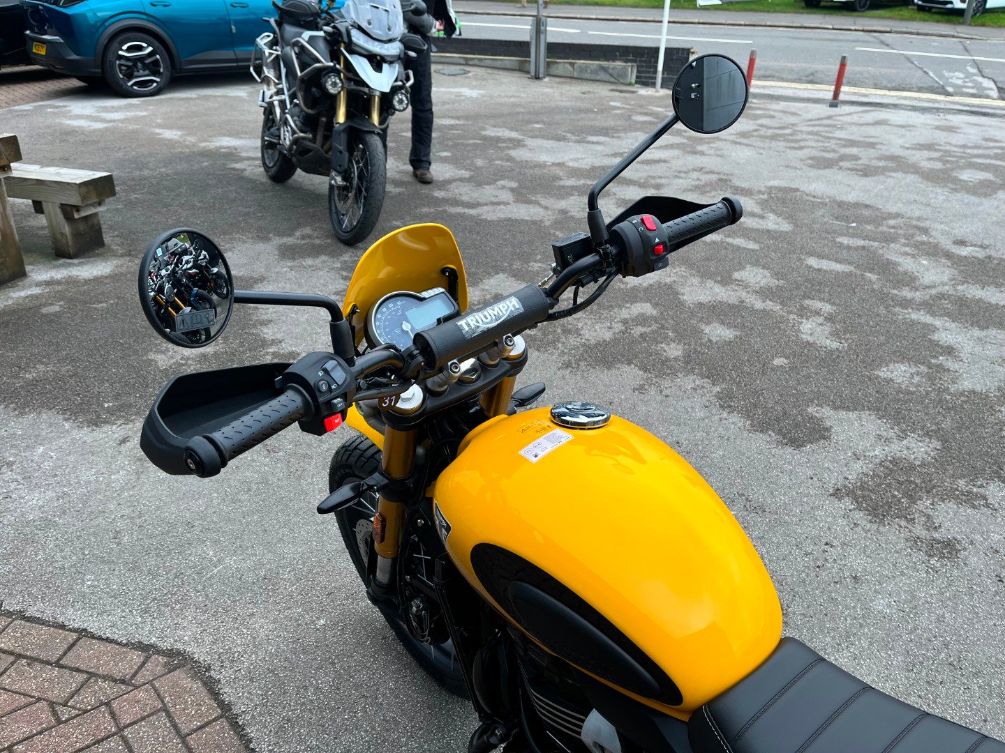 Triumph SCRAMBLER 400 XC