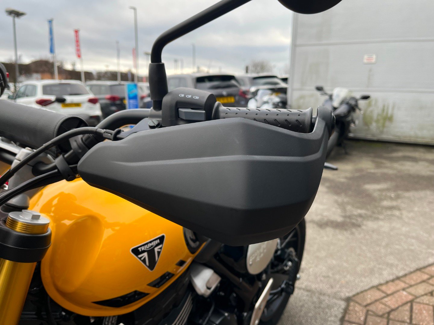 Triumph SCRAMBLER 400 XC