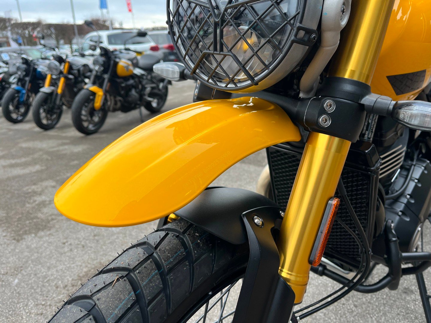 Triumph SCRAMBLER 400 XC