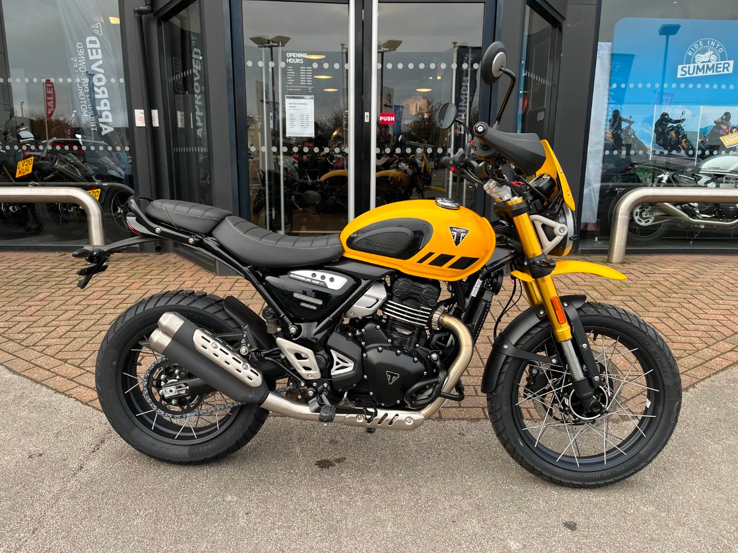 Triumph SCRAMBLER 400 XC