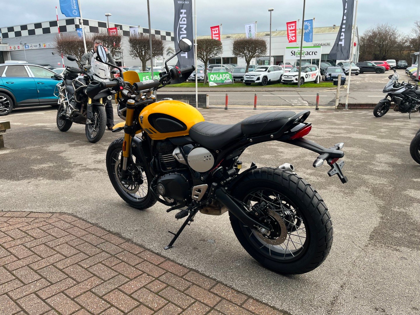 Triumph SCRAMBLER 400 XC