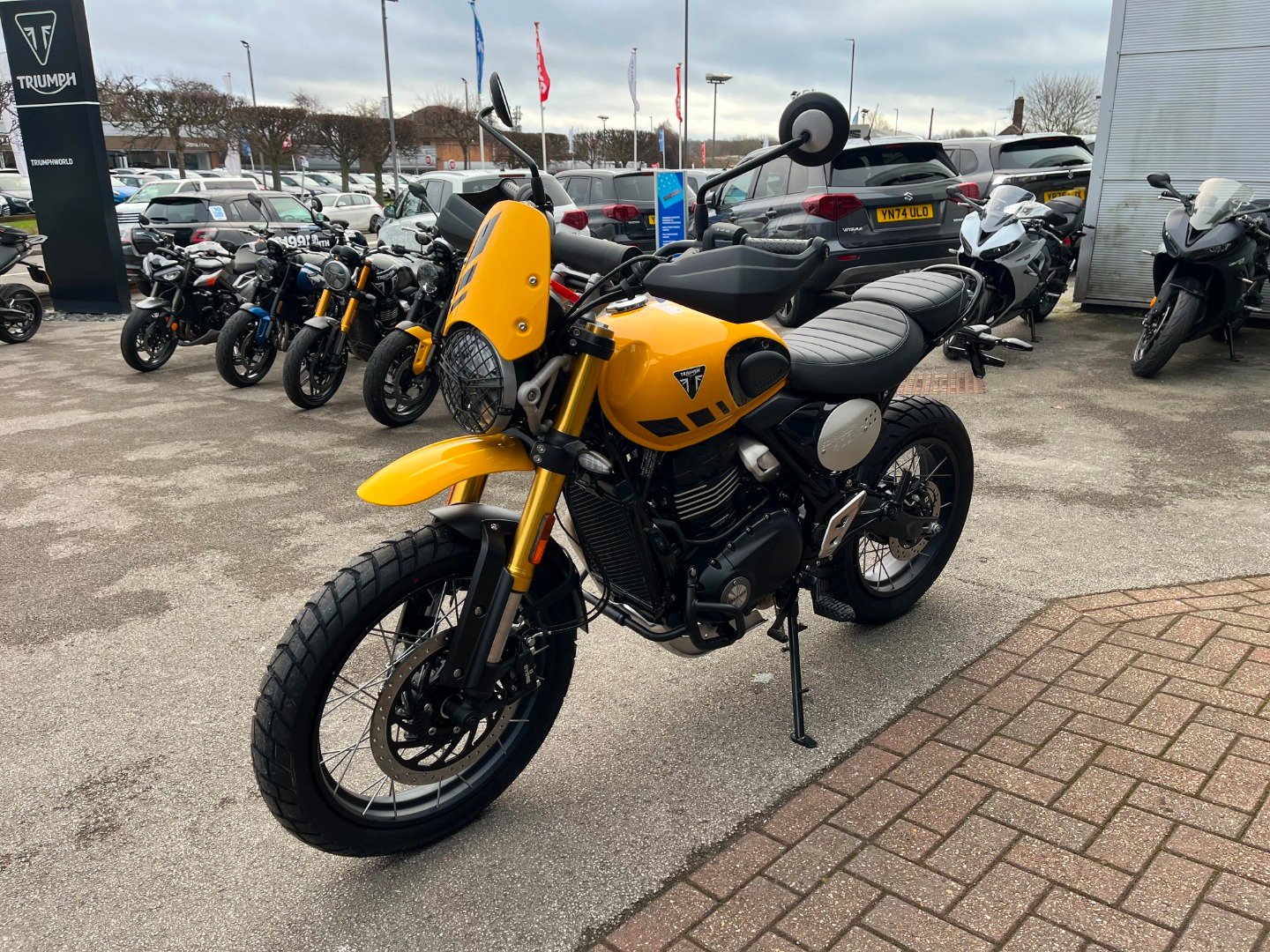 Triumph SCRAMBLER 400 XC