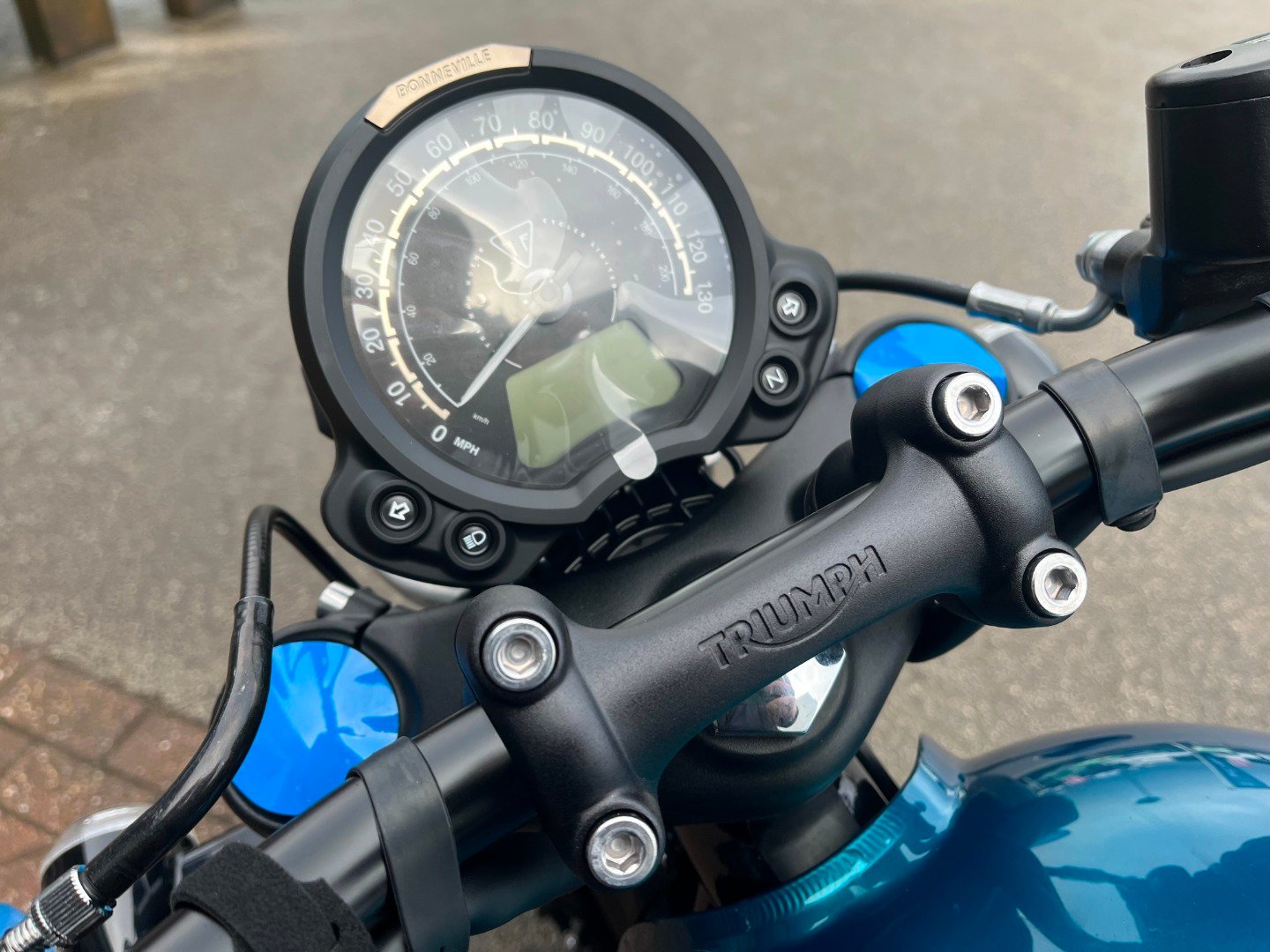 Triumph BONNEVILLE BOBBER