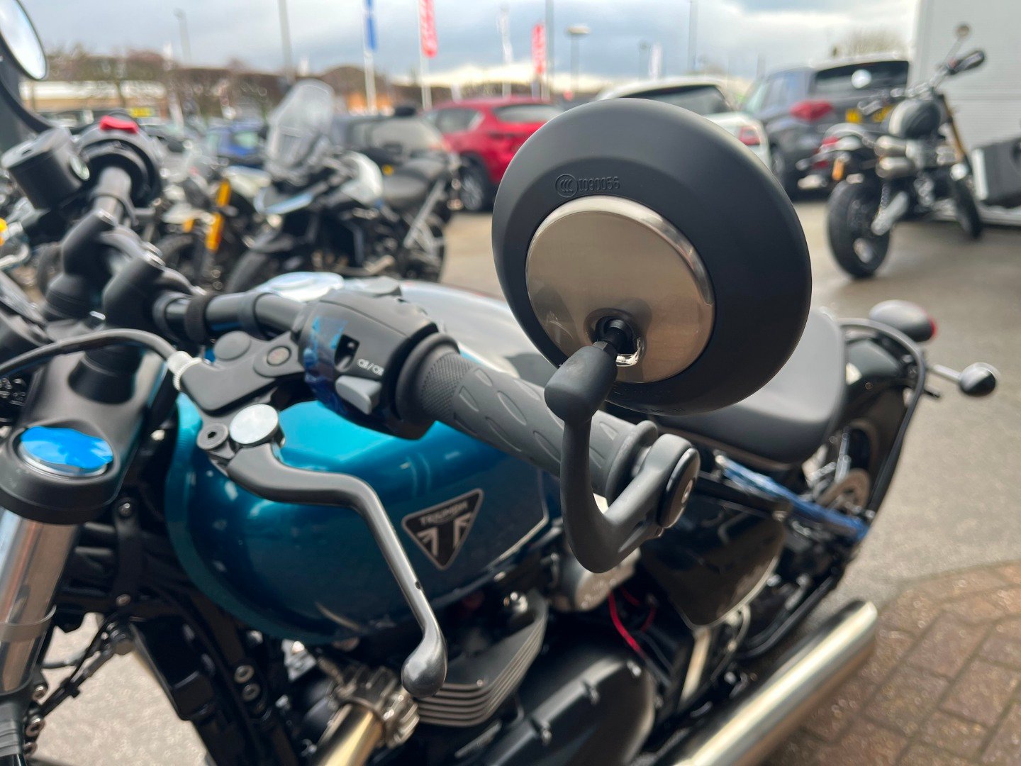 Triumph BONNEVILLE BOBBER