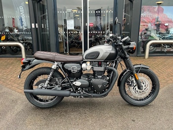 Used Triumph BONNEVILLE T120 BLACK undefined for sale - bike-74005180: Photo