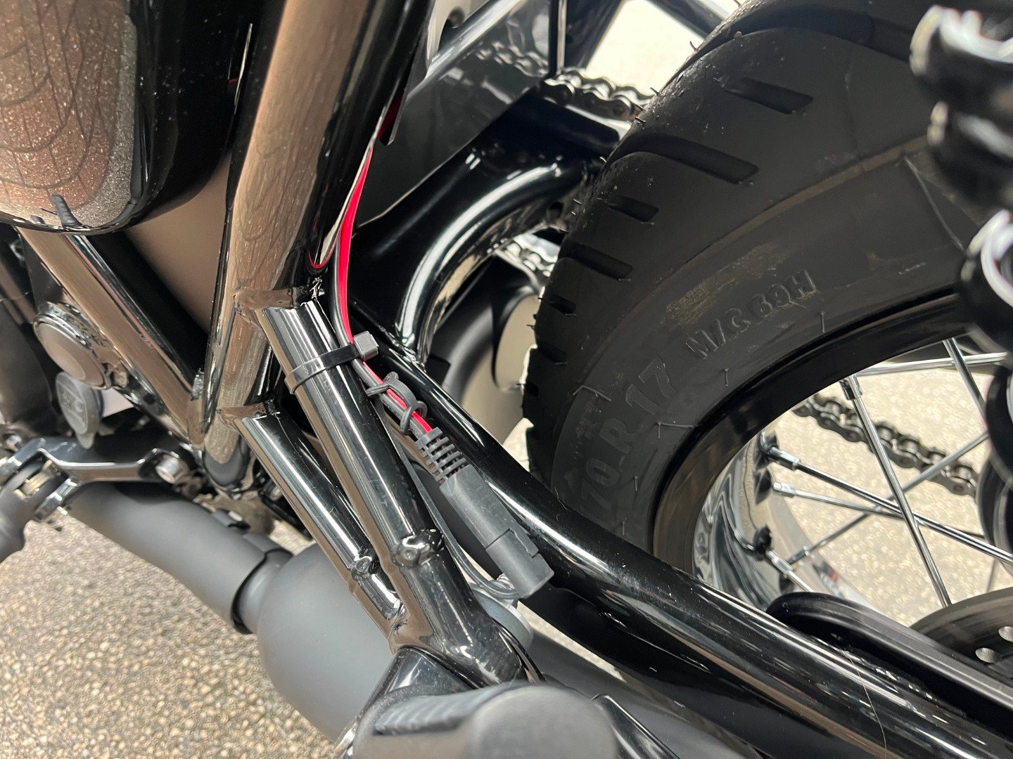 Triumph BONNEVILLE T120 BLACK