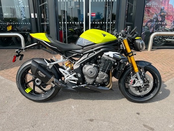 Used Triumph SPEED TRIPLE 1200 RX undefined for sale - bike-75124815: Photo
