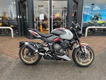 Used Triumph TRIDENT 800 undefined for sale - bike-76848834: Photo