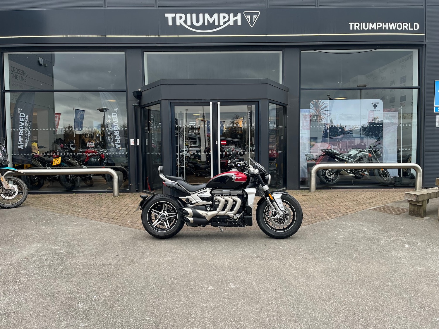 Triumph ROCKET