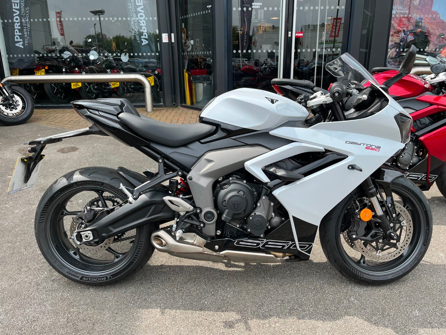 Triumph DAYTONA 660