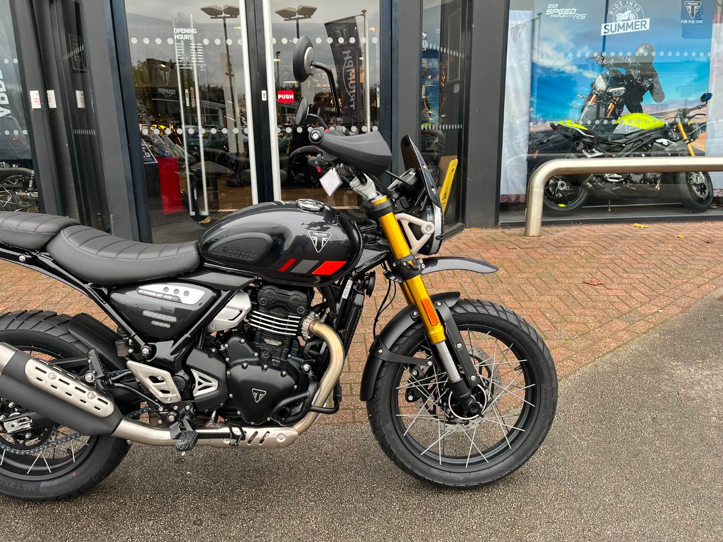 Triumph SCRAMBLER 400 XC