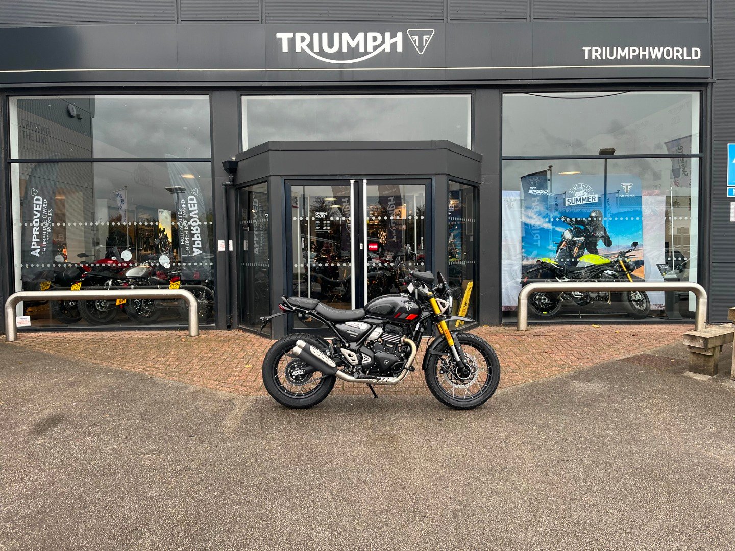 Triumph SCRAMBLER 400 XC