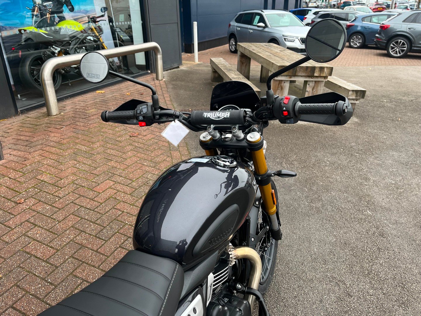 Triumph SCRAMBLER 400 XC