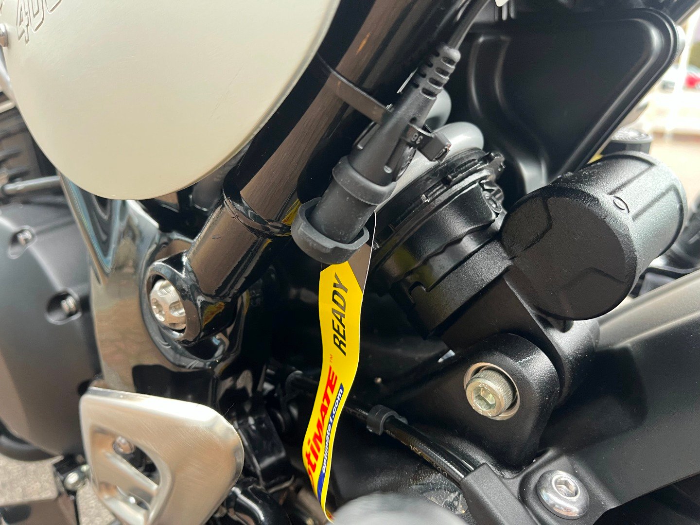 Triumph SCRAMBLER 400 XC