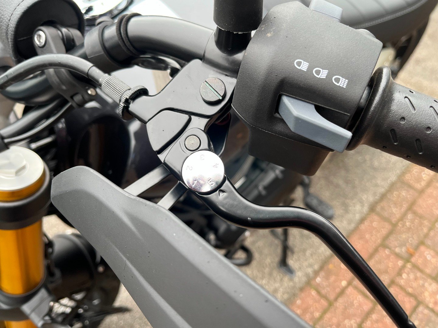 Triumph SCRAMBLER 400 XC