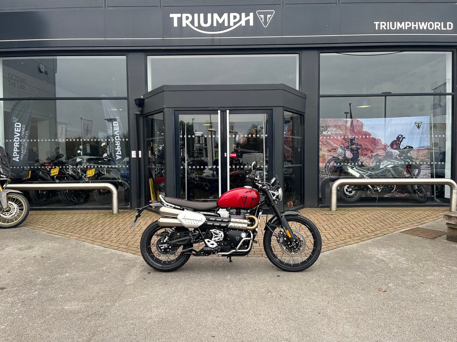 Used Triumph SCRAMBLER 2024 for sale - 78683479: Photo 2
