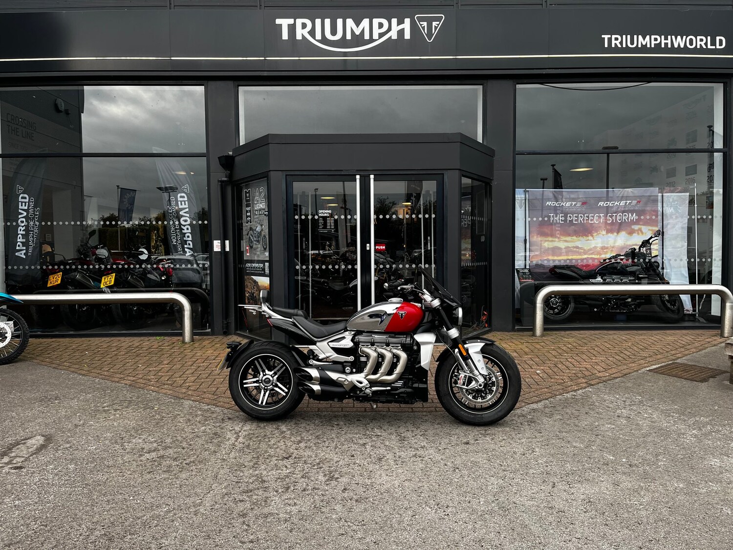 Used Triumph ROCKET 2024 for sale - 78683480: Photo 2