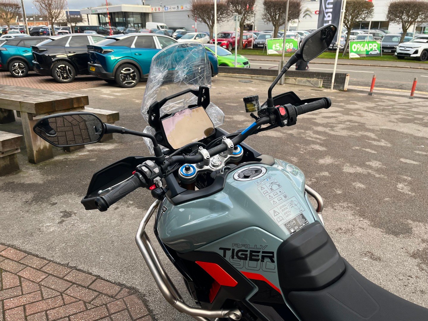 Triumph TIGER 900 DESERT EDITION