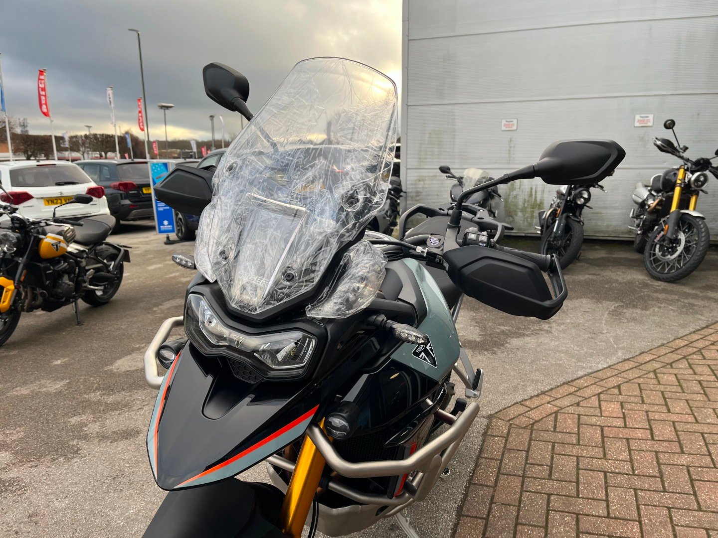 Triumph TIGER 900 DESERT EDITION